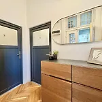 Tas Residences 1-2 *