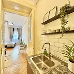 Apartman Tas Residences 1-2