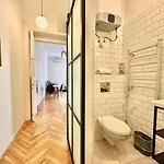 Tas Residences 1-2 *